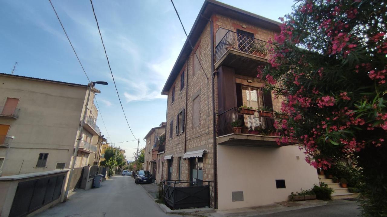 Appartamento Via Ponchielli เปรูจา ภายนอก รูปภาพ